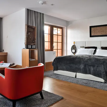 Hotell Le Strato 5*