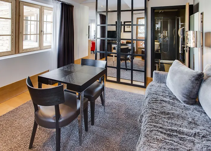 Le Strato קורשבל