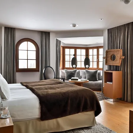 Le Strato Hotel 5*