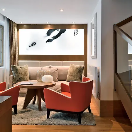 Le Strato Hotel 5*