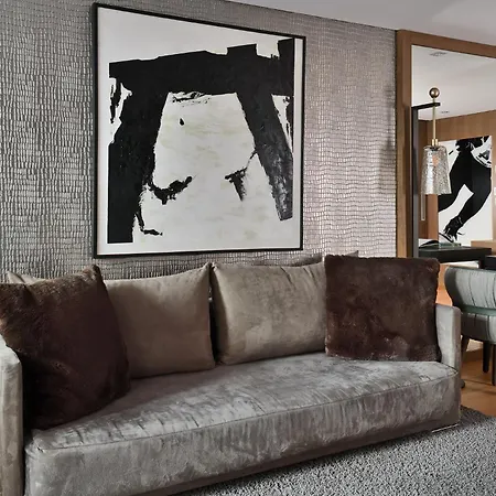 Hotell Le Strato Courchevel